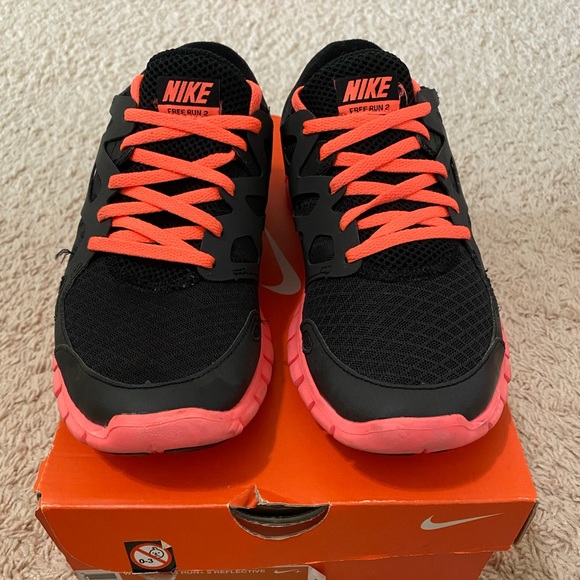 WMNS NIKE FREE RUN 2 (reflective) - Picture 2 of 5